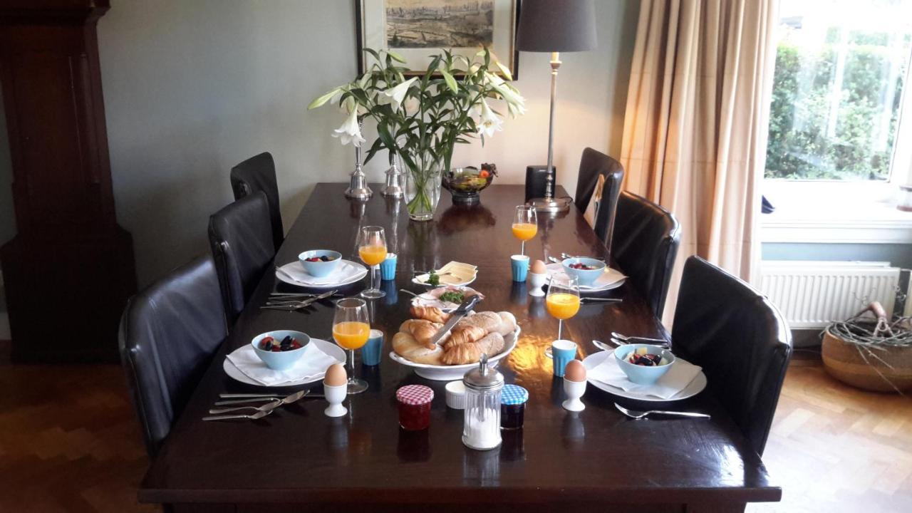 에인트호번 Place 2 Be B&B 외부 사진