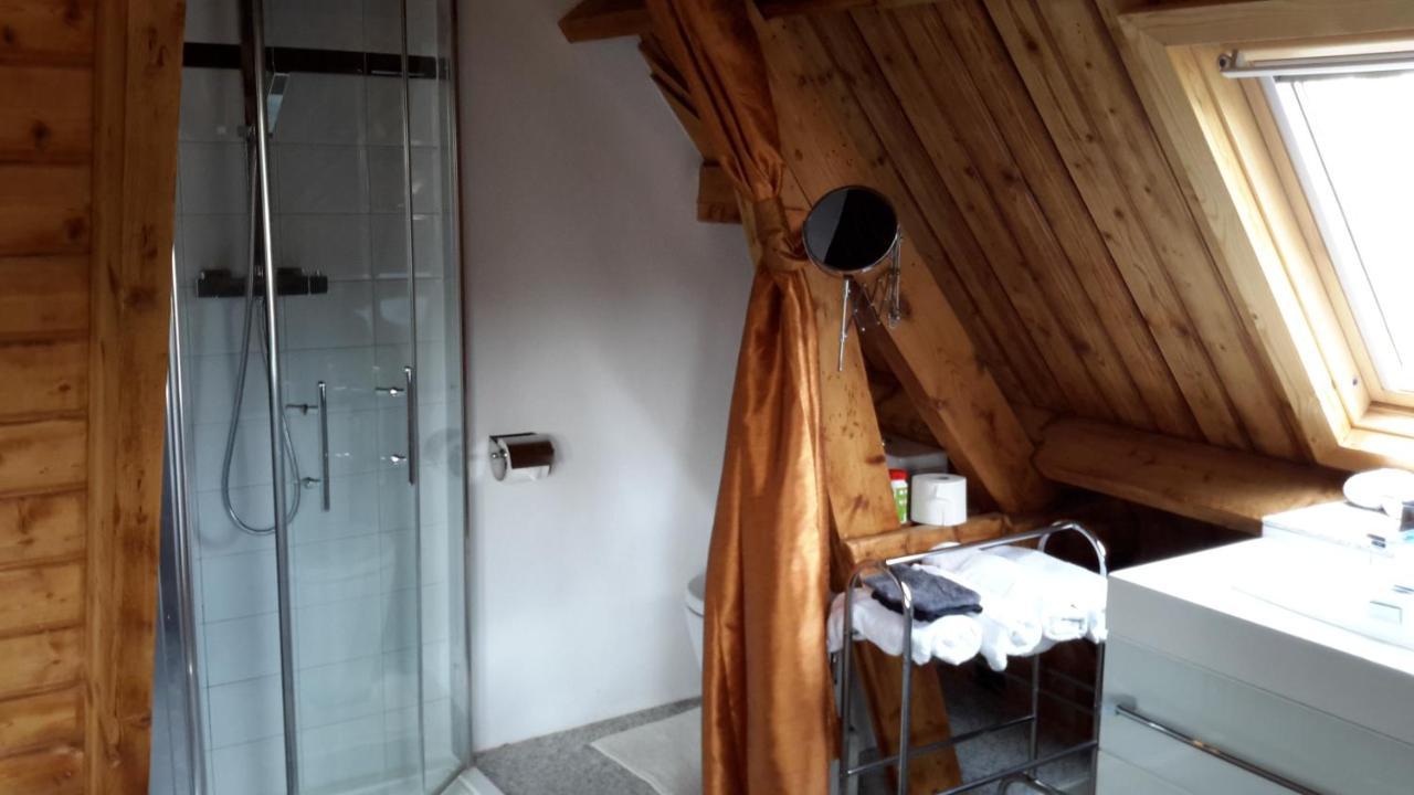 에인트호번 Place 2 Be B&B 외부 사진