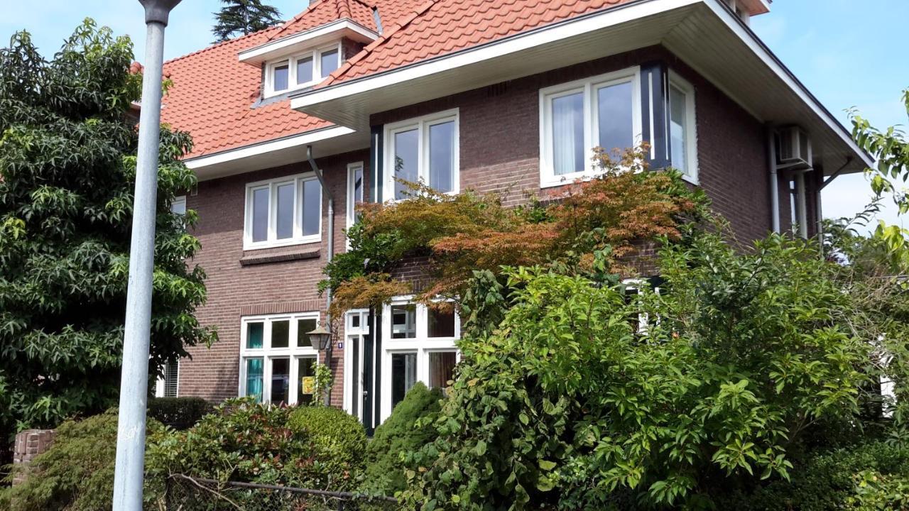 에인트호번 Place 2 Be B&B 외부 사진