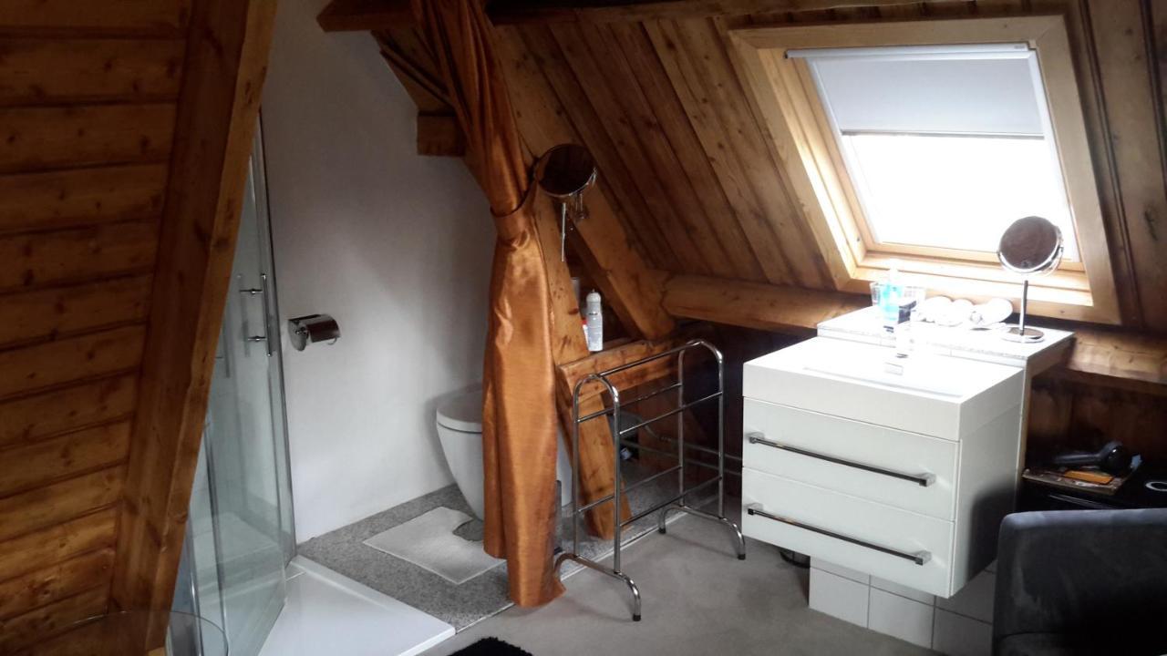 에인트호번 Place 2 Be B&B 외부 사진