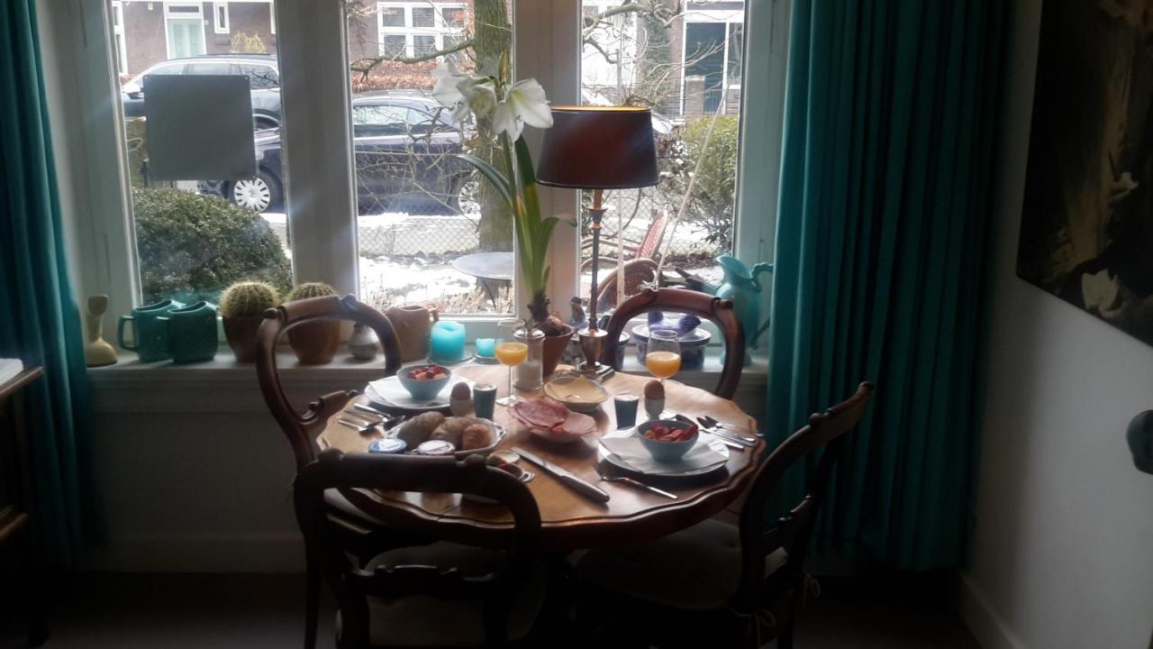에인트호번 Place 2 Be B&B 외부 사진